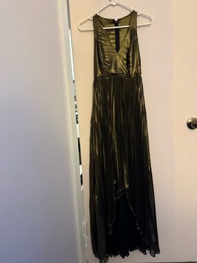 Metallic Gold Pleated high-low Maxi Dress